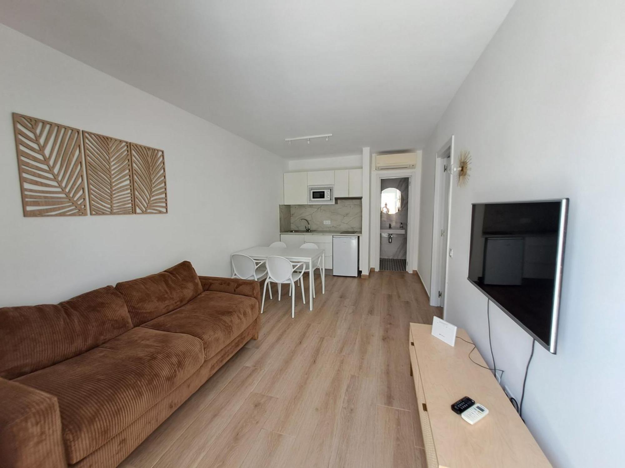 Homeforguest Apartamento Con Terraza Y Piscina En コラレホ エクステリア 写真